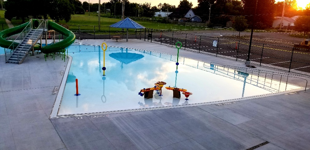 Lacy Park Pool Photos (3)