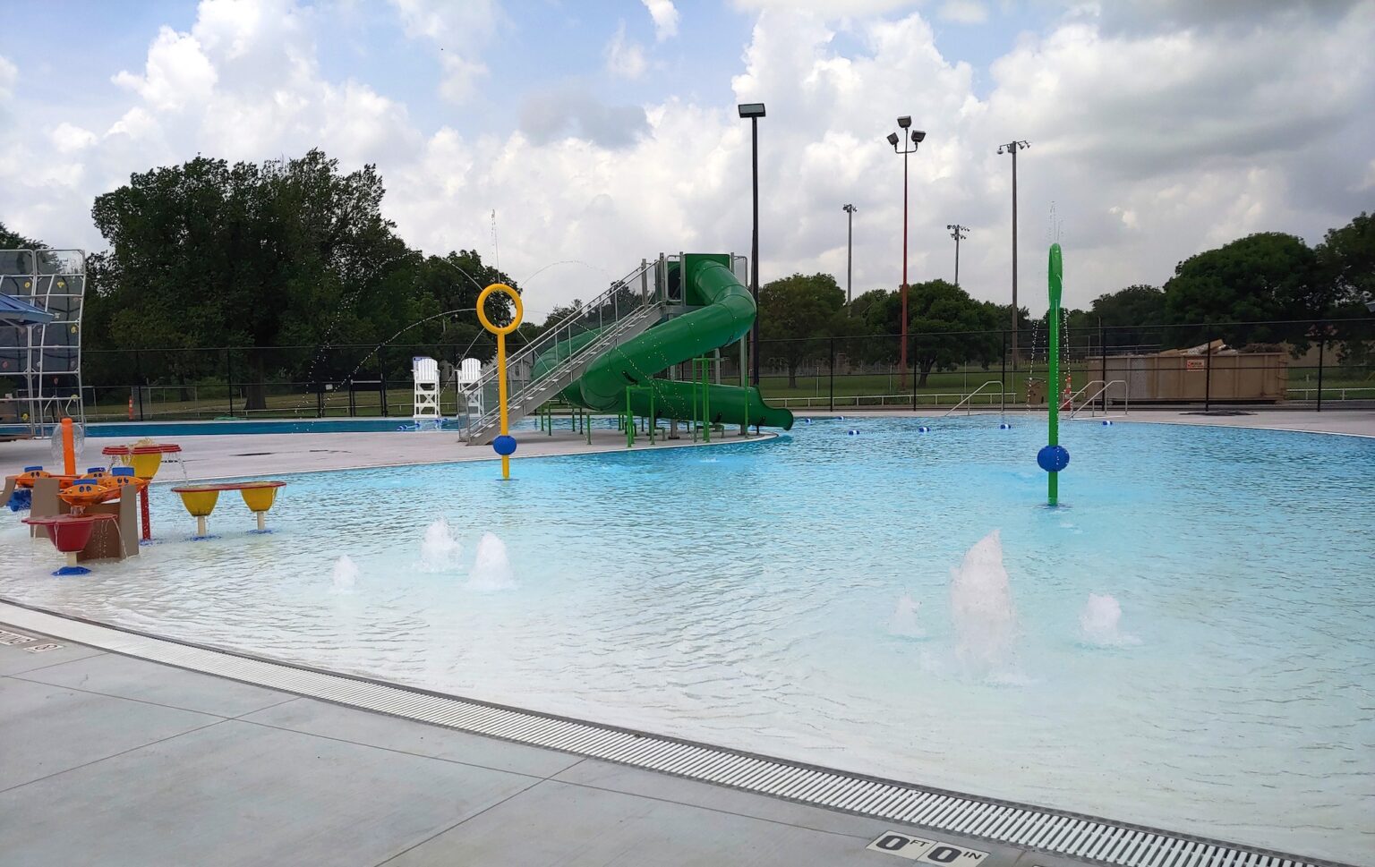 Lacy Park Pool Photos (9)